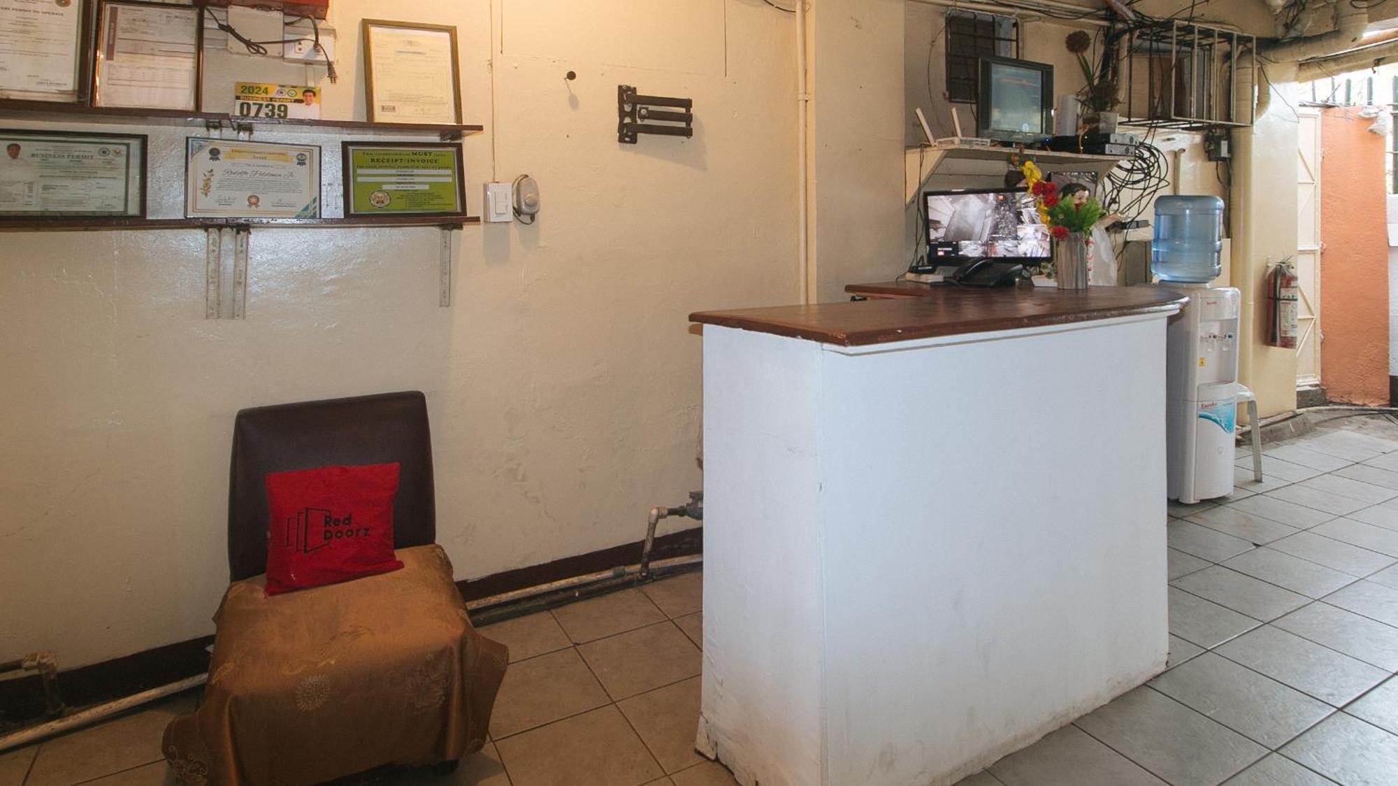 Reddoorz At City Stay Inns Marilao Lias Exterior photo